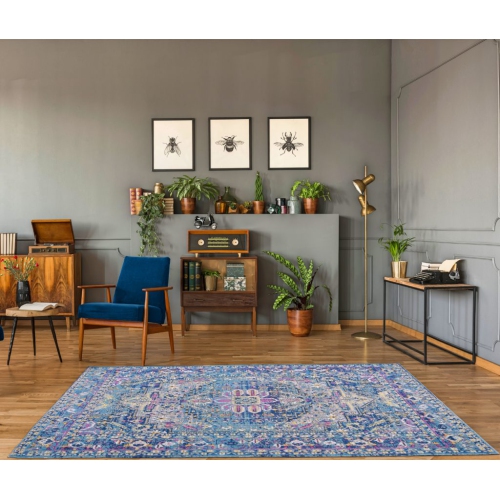 Rowen Dark Blue Traditional Indoor/Outdoor Area Rug 6'5" x 9'5"