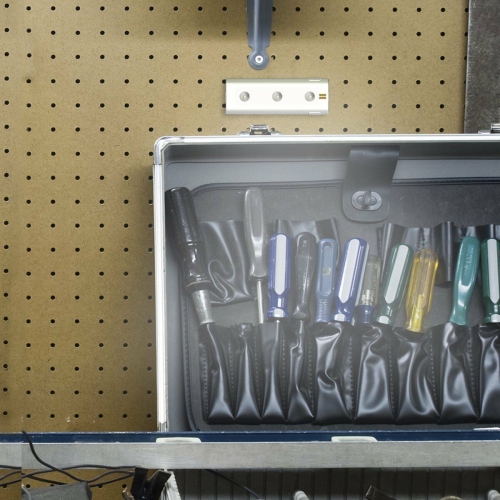 General Electric – Lampe utilitaire à DEL à piles, 6 po, blanc, 17560