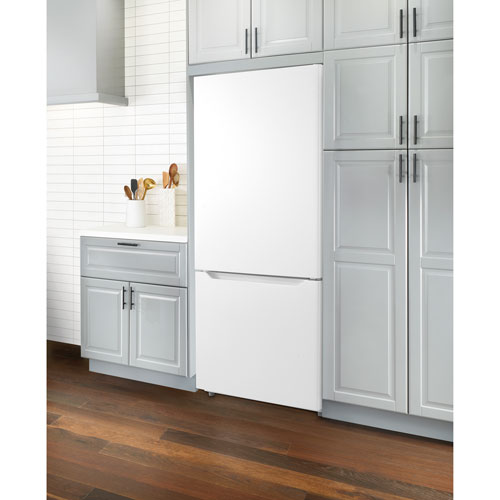 Insignia 30" 18.6 Cu. Ft. Bottom Freezer Refrigerator - White - Only at Best Buy