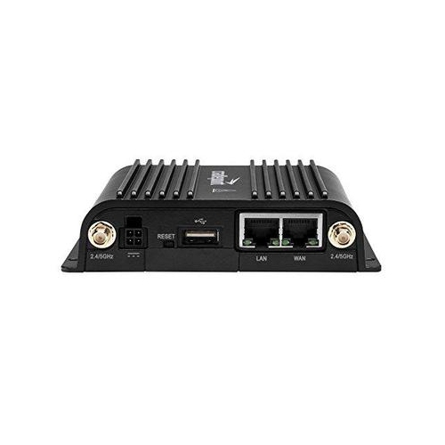 Cradlepoint - IBR900 Routeur compact LTE Modem Cat 6 Modem WiFi / Routeur compact pour Véhicules d'entreprise/CâbleGPIO