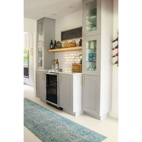 Réfrigérateur à boissons encastrable de 165 canettes de 5,3 pi³ Gallery de Frigidaire