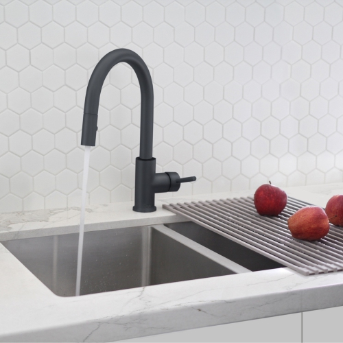STYLISH Kitchen Sink Faucet Single Handle Pull Down Dual Mode Stainless Steel in Matte Black K-131N