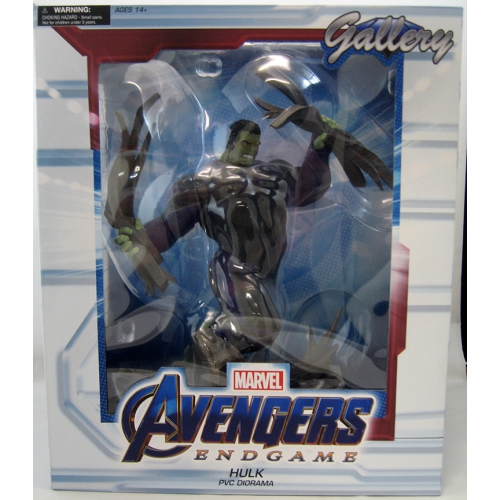 Marvel Gallery 9 Inch Statue Figure Avenger Endgame - Tracksuit Hulk