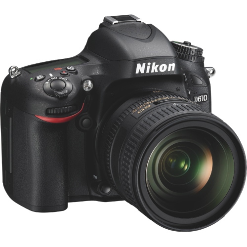 Appareil photo reflex numérique D610 de Nikon et objectif NIKKOR AF-S 24-85&nbsp;mm ED VR - Boîte ouverte