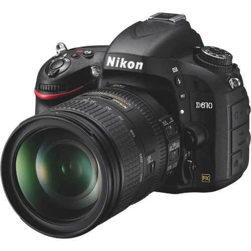 Appareil photo reflex numérique D610 de Nikon et objectif NIKKOR AF-S 24-85&nbsp;mm ED VR - Boîte ouverte