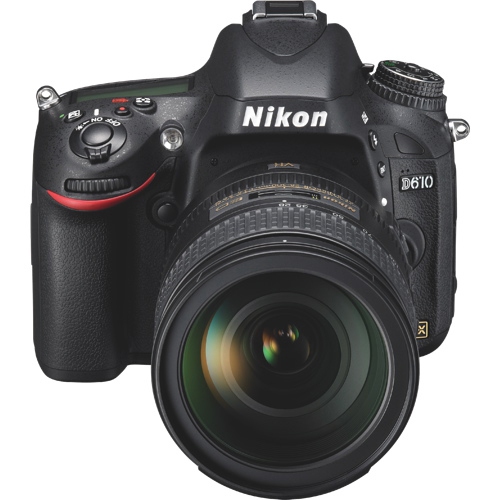 Appareil photo reflex numérique D610 de Nikon et objectif NIKKOR AF-S 24-85&nbsp;mm ED VR - Boîte ouverte