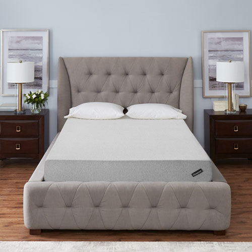 Beautyrest 8" Gel Memory Foam Mattress In A Box - Queen
