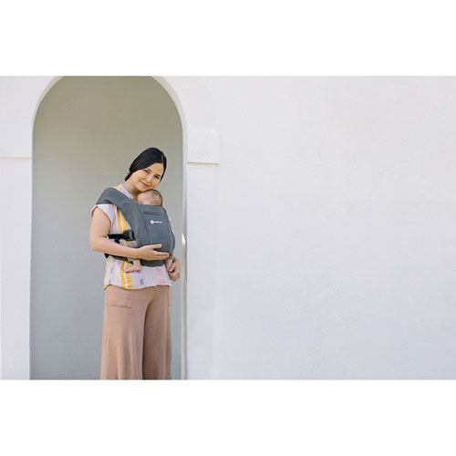 Porte-bébé à trois positions Embrace d'Ergobaby - Gris uni