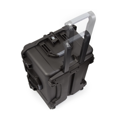 Nanuk 960 Waterproof Hard Case with Wheels and Padded Divider - Black
