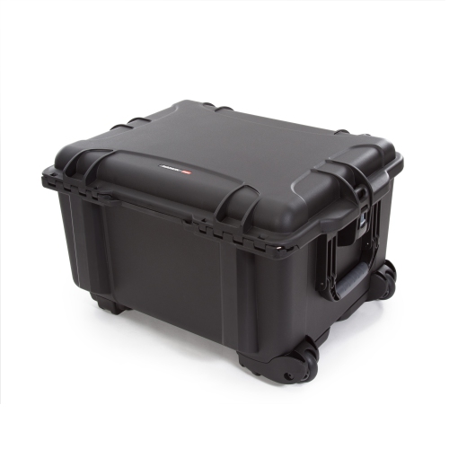 Nanuk 960 Waterproof Hard Case with Wheels and Padded Divider - Black