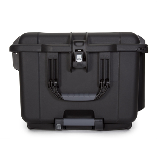 Nanuk 960 Waterproof Hard Case with Wheels and Padded Divider - Black
