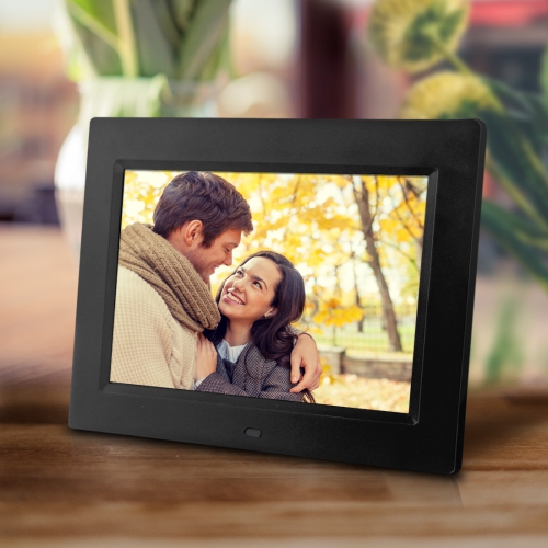 Sungale 8-in Digital Photo Frame - 800x600 LCD-USB/SD/ 4GB Storage - w/ Sleek Design- Multimedia - Photo/Video/Music- Black