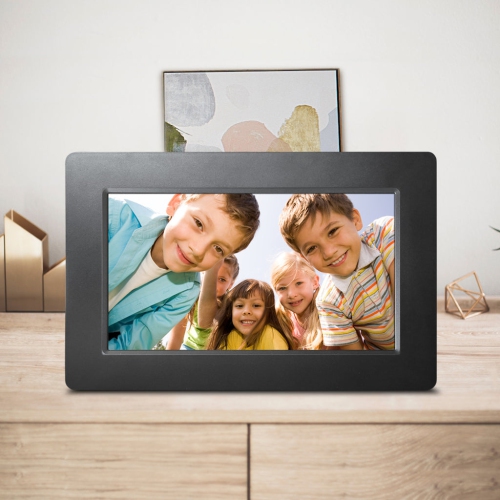 Sungale 7-in Digital Photo Frame - 1024x600 LCD, USB & SD Card Ports - w/ Sleek Design & Great Display Clarity - Black