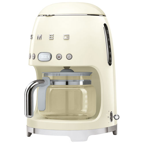 Cafetière à filtre programmable de style années 50 de Smeg - 10 tasses - Crème