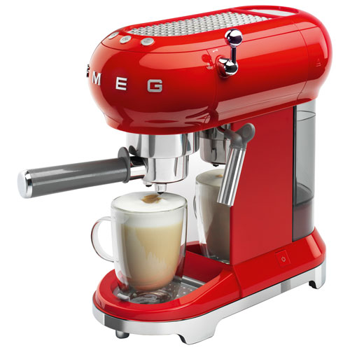 Machine à espresso manuelle de 15 bars de style années 50 de Smeg - Rouge