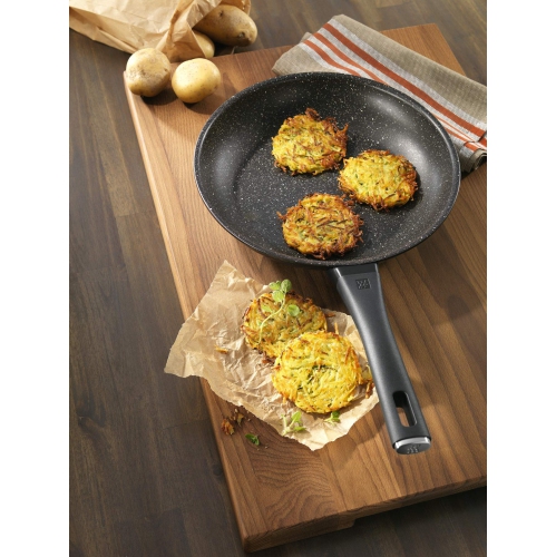 ZWILLING Marquina Plus 20 cm / 8 inch Aluminum Frying Pan