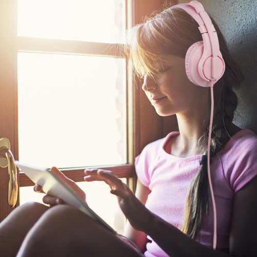 BlueFire PS4 Gaming Headset, Bass Stereo Over-ear Headphone, Kids pink