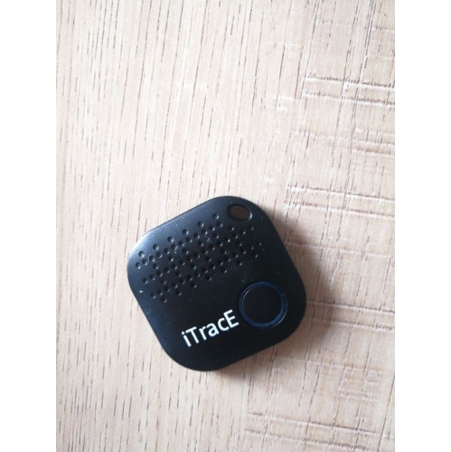 (2021) BUY 3 GET 1 FREE ITracE 2 Smart Tracker Easy Key Finder -Bluetooth item trackers WITH Camera remote (BLACK COLOUR)