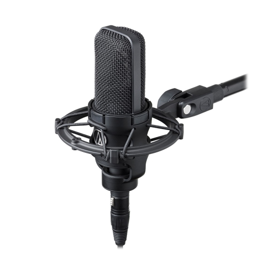 Microphone de studio à adresse latérale AT4033a d'Audio-Technica avec support amortisseur