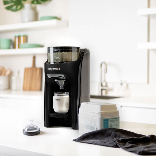Distributeur de préparation lactée Wi-Fi pour nourrisson Formula Pro Advanced de Baby Brezza - Noir