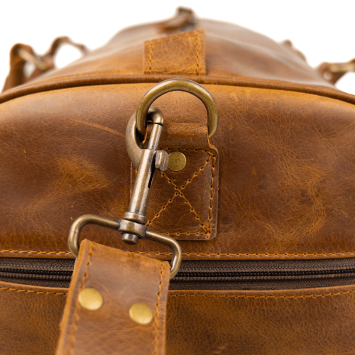 CAMOUFLE – Sac de sport en cuir Weekender Gym, 21 po, brun alezan