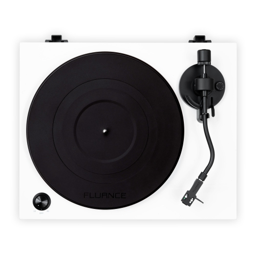 Tourne-disque haute fidélité RT81 Elite de Fluance avec cartouche AT95E d'Audio Technica, entraînement par courroie, préamplificateur