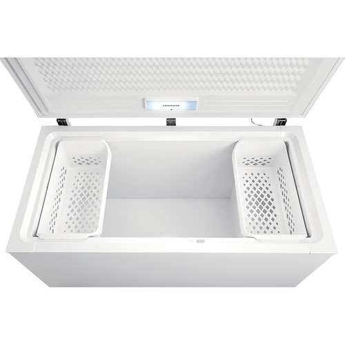 Frigidaire 14.8 Cu. Ft. Chest Freezer (FFCL1542AW)
