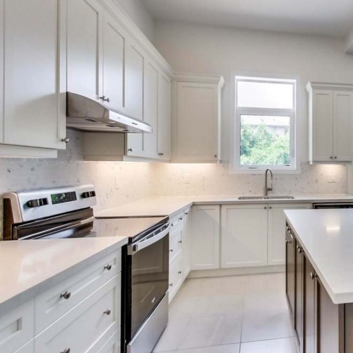 Cyclone 30" 570 CFM LED lights Undermount Range Hood - White