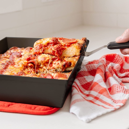 Chef Pomodoro Detroit Style Pizza Pan, 14 x 10-Inch, Non-Stick Aluminum, Pre-Seasoned Bakeware Kitchenware