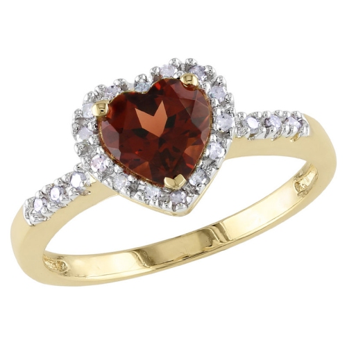 GEM AND HARMONY  4/5 Carat (Ctw) Garnet And Diamond Heart Ring In 10K Gold In Yellow