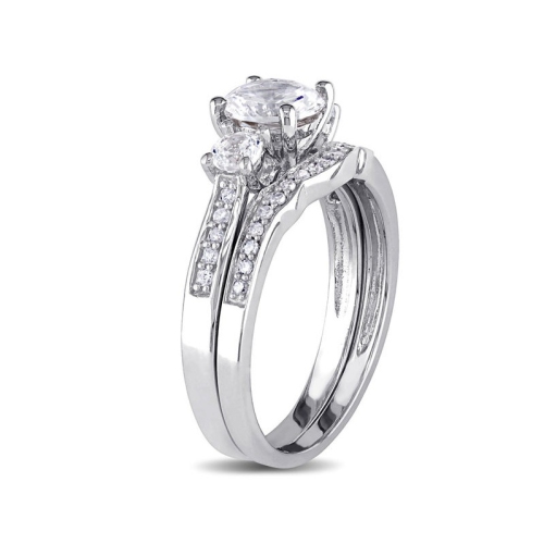 Bague de fiançailles en or blanc 10K K, saphir blanc synthétique 1 1/3 carat et ensemble mariage diamant