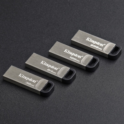 Kingston - Clé USB DataTraveler Kyson, USB 3.2 Gen 1, Capacité de 128GB, Boitier en Métal