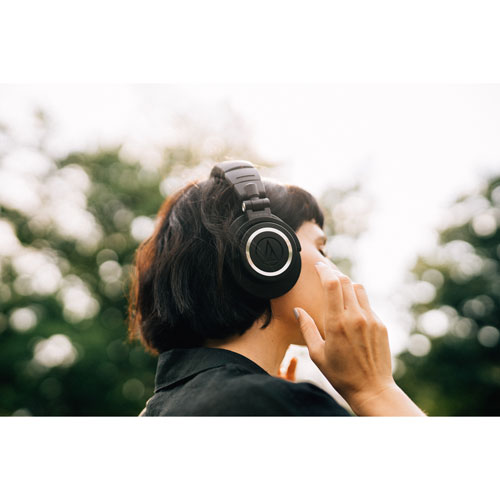 Casque d'écoute à isolation sonore BluetoothATH-M50xBT2 d'Audio Technica - Noir