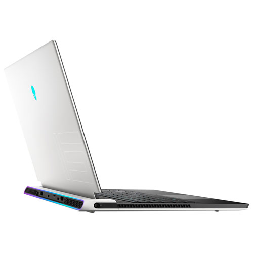 Alienware x15 15.6" Gaming Laptop - White - English