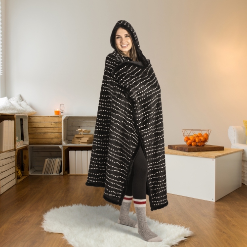 Hooded Throw with Faux Fur Reverse Black