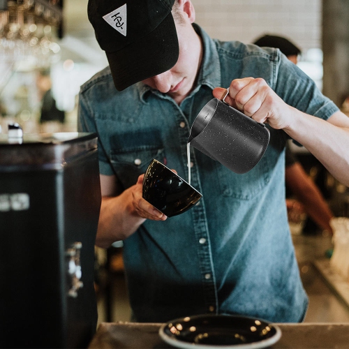 600ml Stainless steel milk jug with Latte Art Pen, Hand-Held handle doesn't get hot-0.7mm