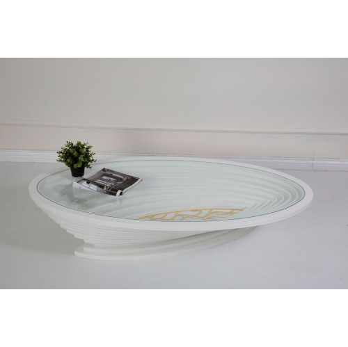 Table basse à étang dorée en biseau