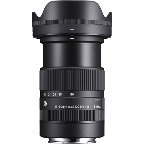 Objectif contemporain 18 mm f/2.8 DC DN de Sigma pour monture L.