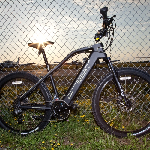 Magnum Summit Electric Mountain Bike