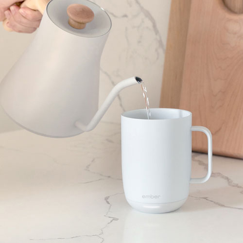 Tasse intelligente à régulation thermique de 414 ml Mug 2 d'Ember - Blanc