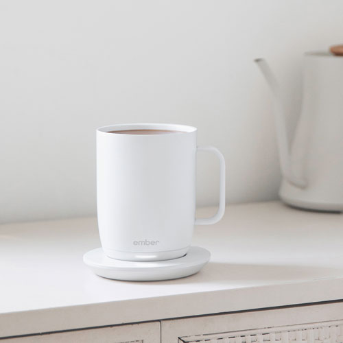 Tasse intelligente à régulation thermique de 414 ml Mug 2 d'Ember - Blanc