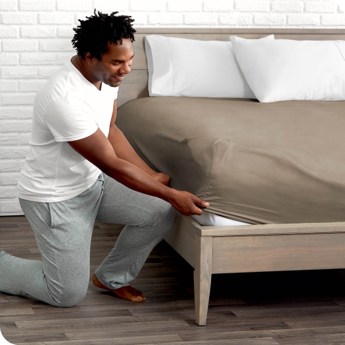 Drap du bas ajusté de Bare Home - microfibre ultra-douce anti-plis 1800 - Hypoallergénique - Pochette profonde - Grand lit, taupe