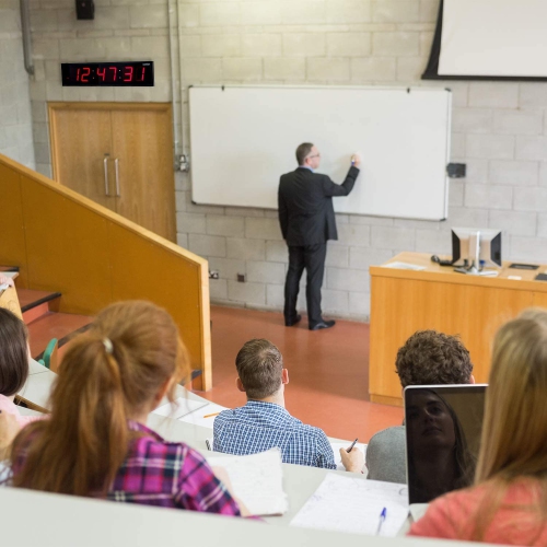 Grande horloge numérique DEL surdimensionnée d’Ivation - tablette ou support mural