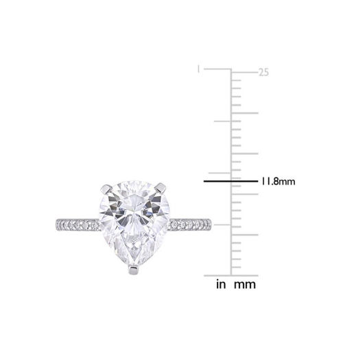 4.20 Carat Solitaire Coupe de poire Moissanite Synthétique Bague de fiançailles 10K White Gold