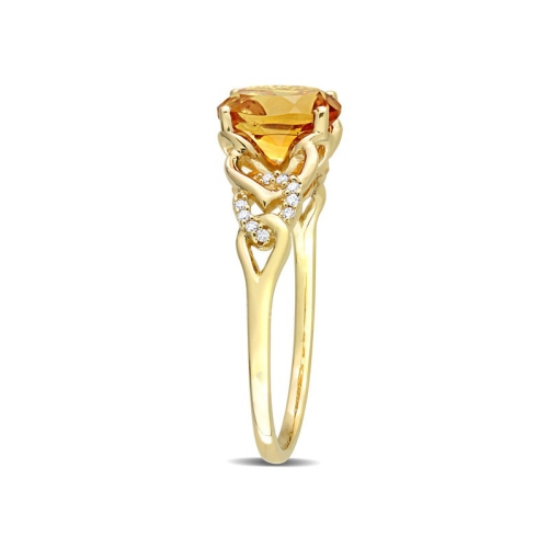 1.10 Carat Oval Madeira Citrine Ring in 10K Yellow Gold with Accent Diamonds