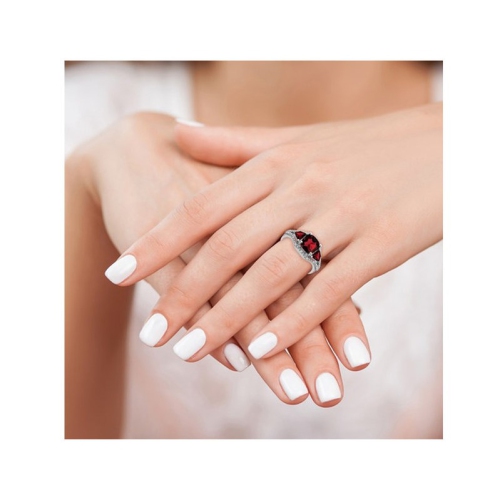 Bague en or blanc 14 ct avec grenat à taille coussin à trois pierres de 2.50 ct