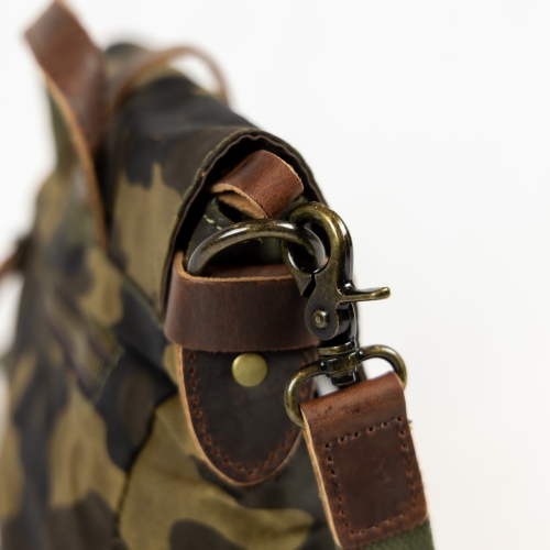 Splurg'd Small Messenger bag. Canvas Camouflage crossbody shoulder tablet bag - Green