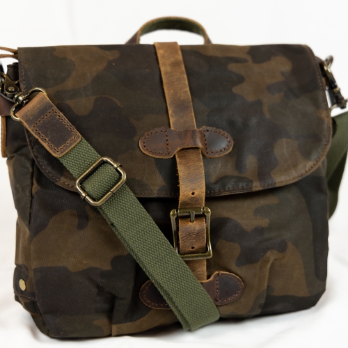 Splurg'd Small Messenger bag. Canvas Camouflage crossbody shoulder tablet bag - Black
