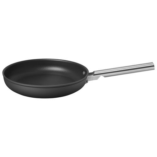 Poêle à frire de 11 po en aluminium de Smeg - Noir mat