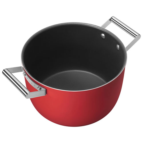 Casserole de 10 po en aluminium avec couvercle en verre de Smeg - Rouge mat